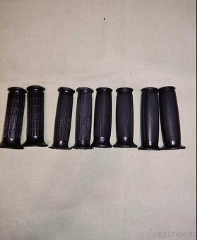 Řidítka rukojeť plynů rukojeť gumová M72 Dněpr Ural K750 - 11