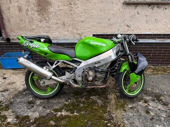 Kawasaki ninja zx9r 1999 - 11