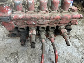 Hydraulicky píst, pistnice, cerpadlo, nadrz,rozvadec - 11