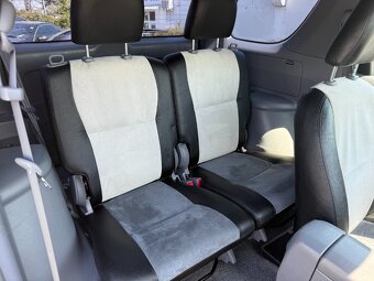 Toyota Rav4 2.0 VVT-i Speciál 4x4 3D - 11