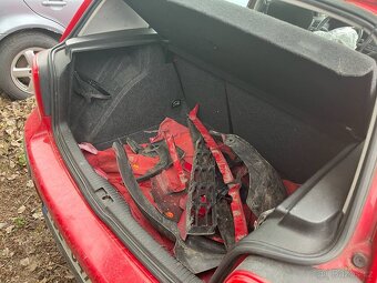 vrak – VW Golf IV 1.9 TDI, r.v. 2000, na náhradní díly - 11
