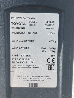 Elektrický nízkozdvižný paletový vozík TOYOTA - 11