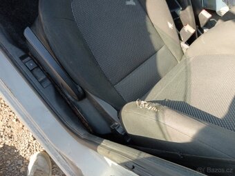 Škoda fabia 1.4 16 v - 11