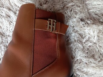 Kotníkové boty Tommy Hilfiger,  vel. 41 - 11