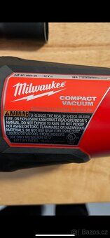 Milwaukee M12 Nový Vysavač na Prodej - 11