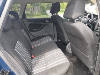 Ford Focus 1.6i 16V kombi - 11