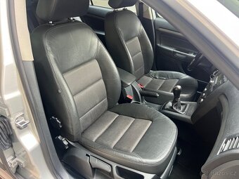 ŠKODA OCTAVIA 2.0TDI 103KW COMBI /ALU-R17/NOVÁ-STK/PDC/ - 11