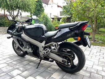 Kawasaki zx7r ( barva mica fialová original) - 11