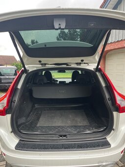 Volvo XC60, 4x4, 120kW,R-Design,06/2013, 1.majitel,xenony - 11