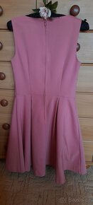 Orsay společenské krátké šaty s perličkami - 11