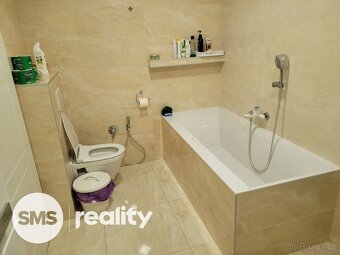 Nabízíme krásný dům o velikosti 5+1. - 11