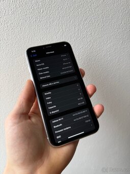 iPhone XR 64gb 74% baterie - 11