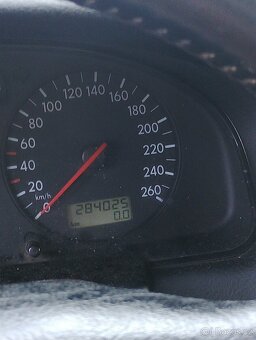 Volkswagen Passat B5 1.9 TDI - 11