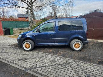 Volkswagen Caddy 1.6 TDI 75kw 5 míst tažné zařízení, hagusy - 11