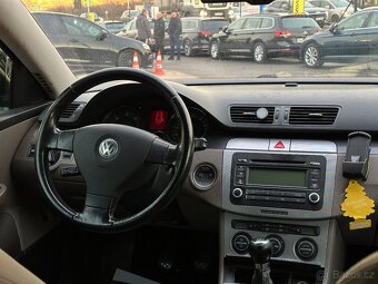 Volkswagen Passat 2005 - 11