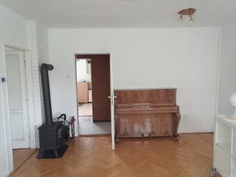 Pronájem RD, včetně garáže a zahrady - 11