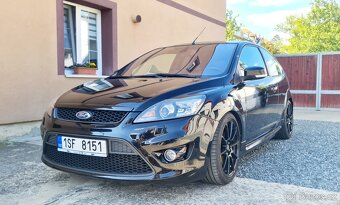 Ford Focus 2.5 ST - 11