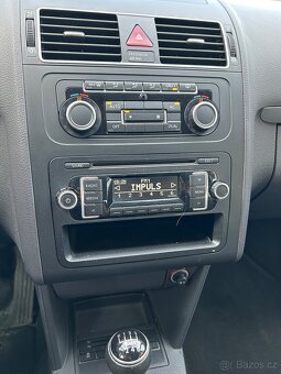 VW Touran 1.2 TSI 77 kW, po 1.majiteli, serviska - 11