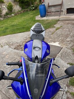 Yamaha yzf r125 - 11