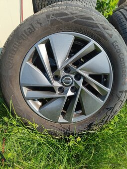 Nissan Qashqai 1.3 DIG-T - 11