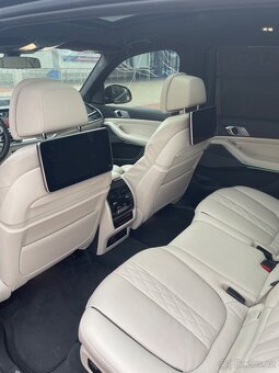 BMW X7 3.0 M50d - 11