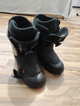 Snowboard 148, snowboardové boty 39,43 - 11