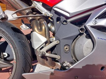 MV Agusta F4 750 - 11