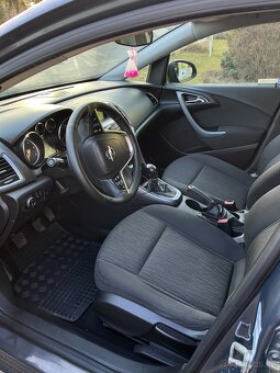 Opel Astra 1.7 CDTI - 11