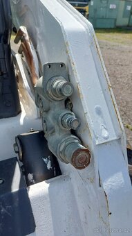 SMYKEM ŘÍZENÍ NAKLADAČ BOBCAT 773 (S 205) - 11