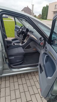 Ford S Max Titanium 2.0 benzín, 107 kW, 2009, NOVÁ STK 10/27 - 11