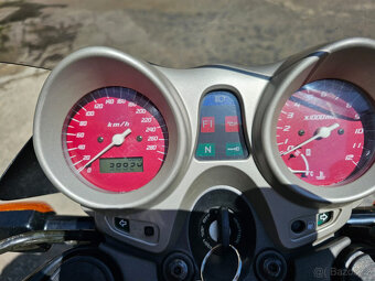 Honda X11 - 11