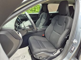 Volvo V60 D4 Momentum 2.0D 140KW AT•2020•Webasto•ACC•Kessy - 11