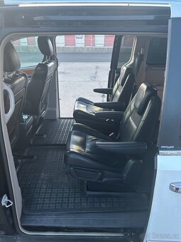 Chrysler Voyager - 11