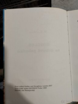 Knihy, beletrie, encyklopedie - 11