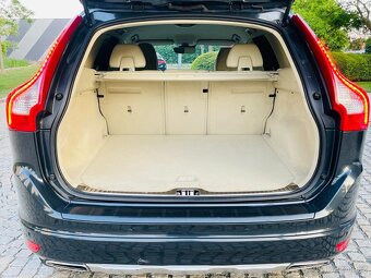 Volvo XC60 2.4D5 4x4 MANUÁL FACELIFT KŮŽE NAVI SENZORY - 11