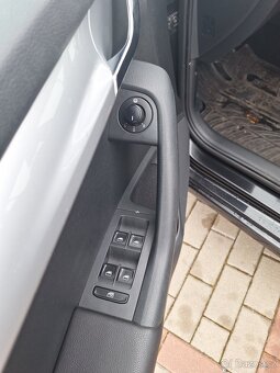 Skoda octavia 3 combi 2L tdi 110KW - 11