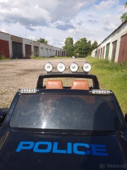 Policejní Ford Ranger 4x4 - 11