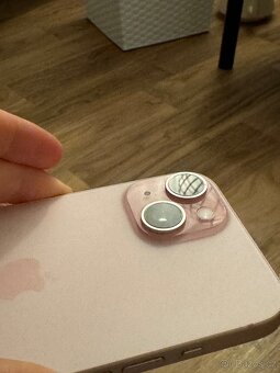 iPhone 15 růžový 128gb - 11
