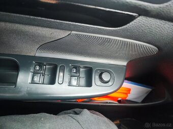 VW Golf Variant VI 1.6 TDI (77 kW) - 11