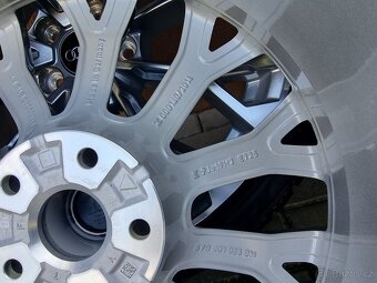 19″ 5×112 AUDI RS3 8Y + 265/30R19 & 245/35R19 PIRELLI zimné - 11