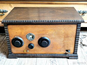 Velké rádio, truhlička, 20 léta, 3 lampovka, Německo - 11