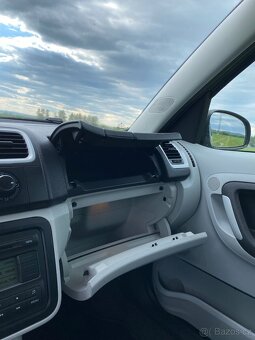 Škoda Roomster 1.6 16V - 11