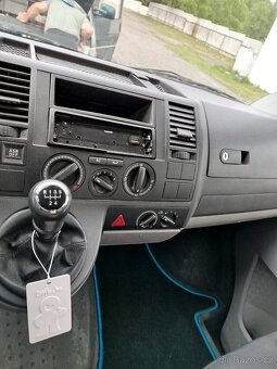 VW Transporter T5 1.9 TDI 75kw - 11