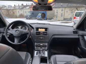 Mercedes-Benz C320 W204 - 11