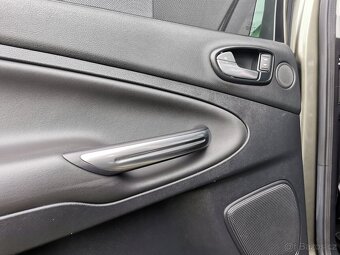 Ford S-MAX 2,2 tdci 147kW manuál 2012 - 11