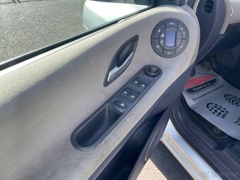 Renault Espace, 2,2 dCi, 110 kW, SERVISKA - 11