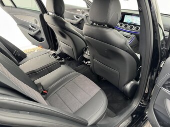 Mercedes-Benz Třídy E, 300de 9-G DPH PLUG-IN 4X4 - 11