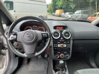 Opel Corsa D 1.2, 59 kw, rok 2010... - 11