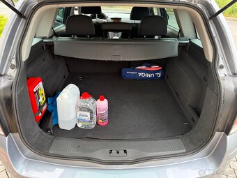 Opel Astra Caravan - kombi,1.6 benzin,85kw,2010 - 11