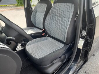 ŠKODA FABIA 1.4 16V 63KW , ROK 2009,NOVÁ STK + OLEJ - 11